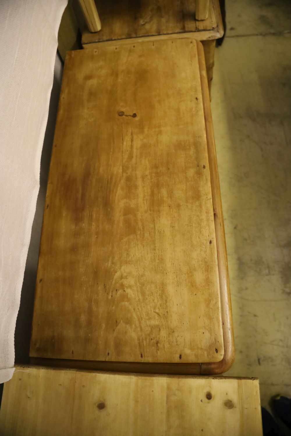 A Victorian pine chest, width 89cm depth 42cm height 81cm